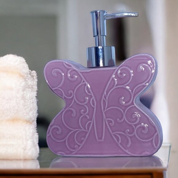 Matt & Maddie Butterfly Soap Lotion Dispenser Embossed 3D Floral Ceramic Pink - Picture 11 of 15